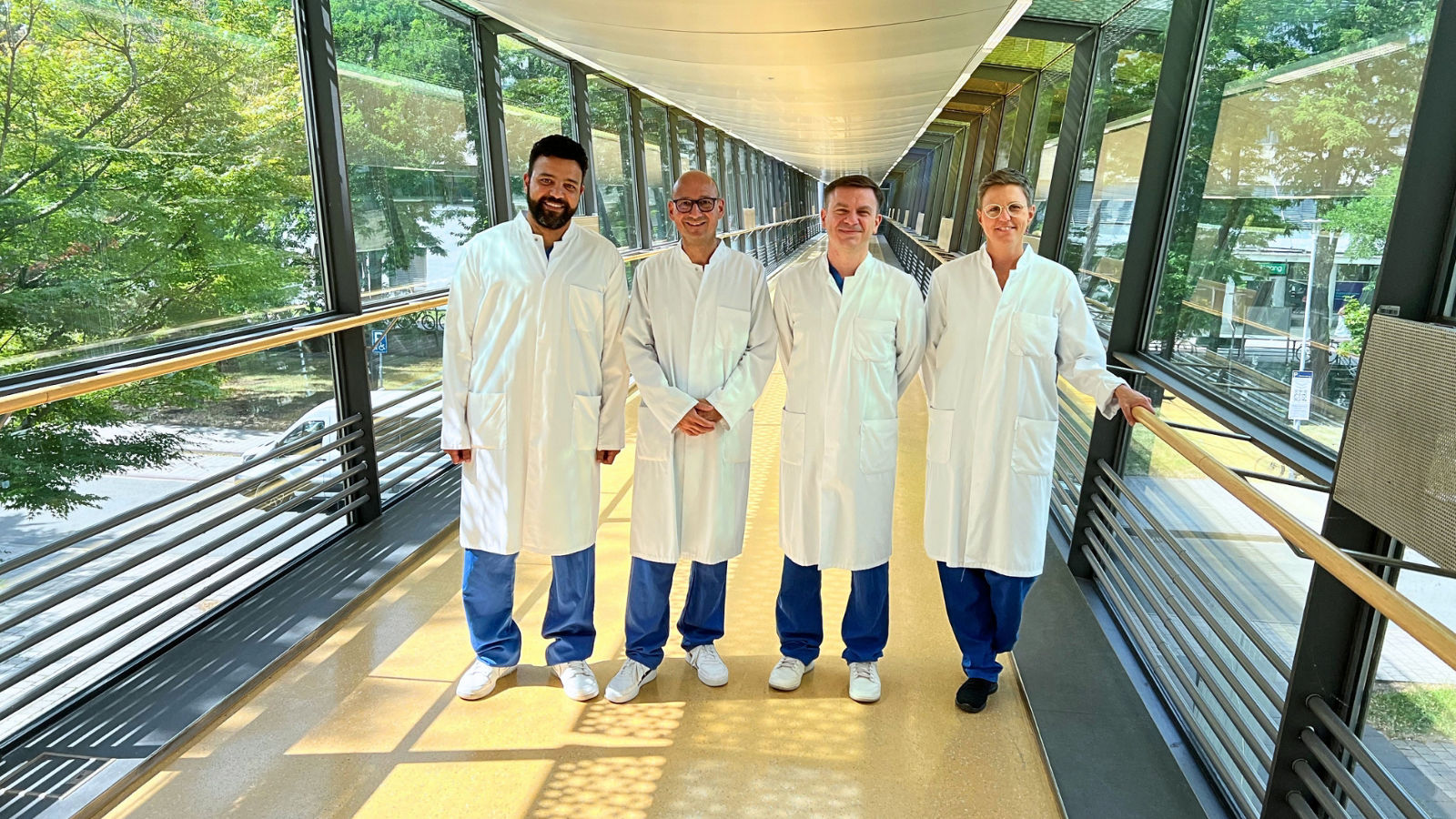Experienced surgical team at Helios Hospital Erfurt expands